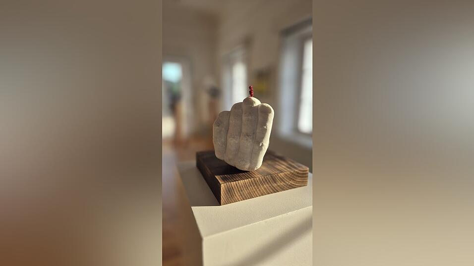 Heike Drescher: „In deiner Hand I“ Heike Drescher: „In deiner Hand I“