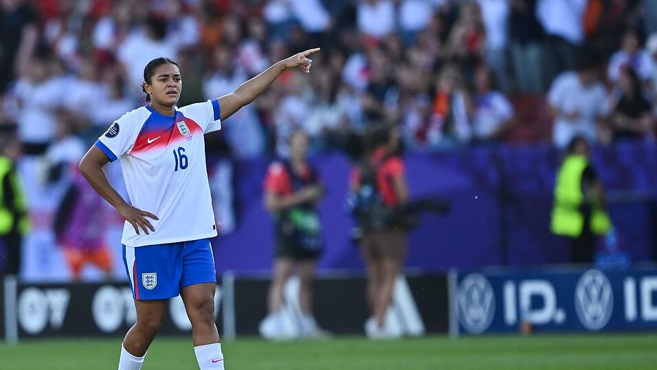 Jess Carter während des EM-Spiels gegen die Niederlande.