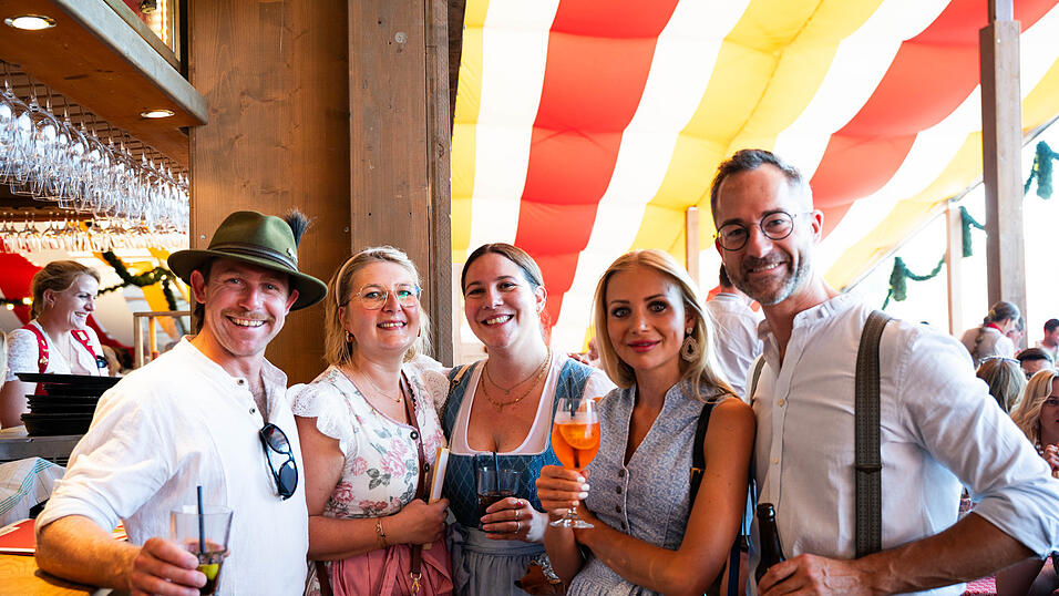 Die Partybilder vom Samstag, 15. August, aus dem Festzelt Krönner. Die Partybilder vom Samstag, 15. August, aus dem Festzelt Krönner.