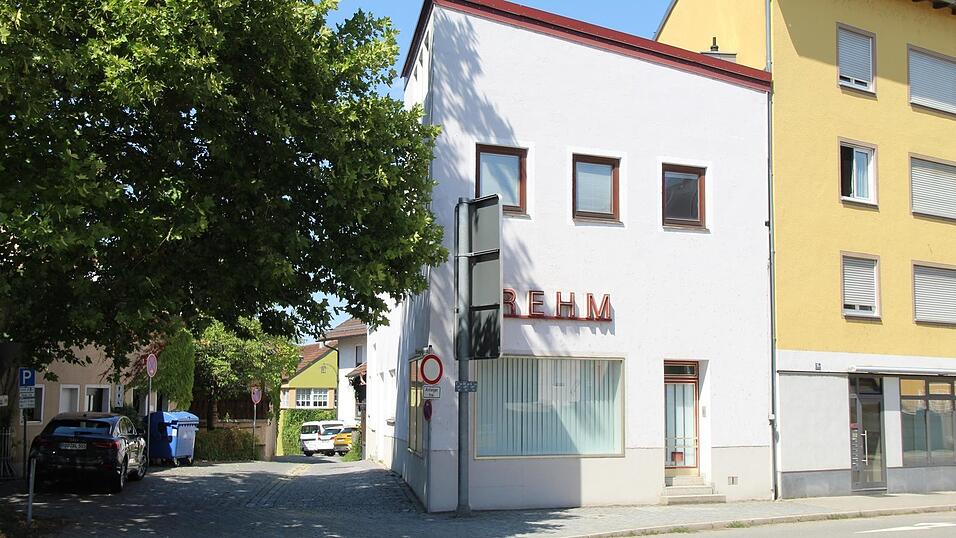 Da gab es auch mal Grundig-Fernseher: das Geschäftshaus Rehm. Da gab es auch mal Grundig-Fernseher: das Geschäftshaus Rehm.
