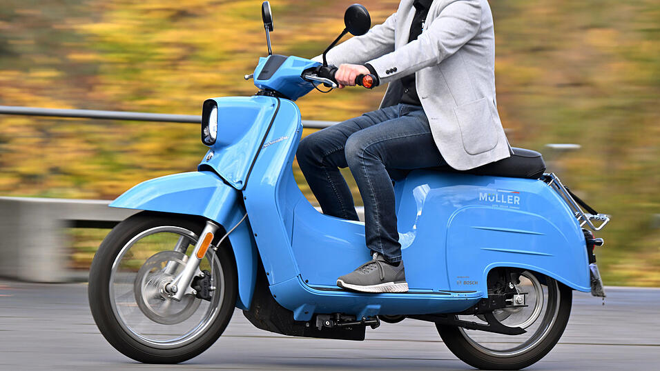 Ein 17-j&auml;hriger Rollerfahrer hat versucht, sich einer Polizeikontrolle zu entziehen, was nicht geklappt hat. (Symbolfoto)
