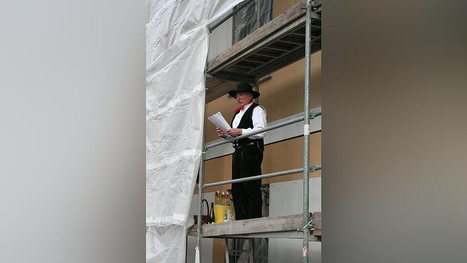 Fotos vom Richtfest f&uuml;r die Sicherungsverwahrung in der Straubinger JVA. (Foto: fun)