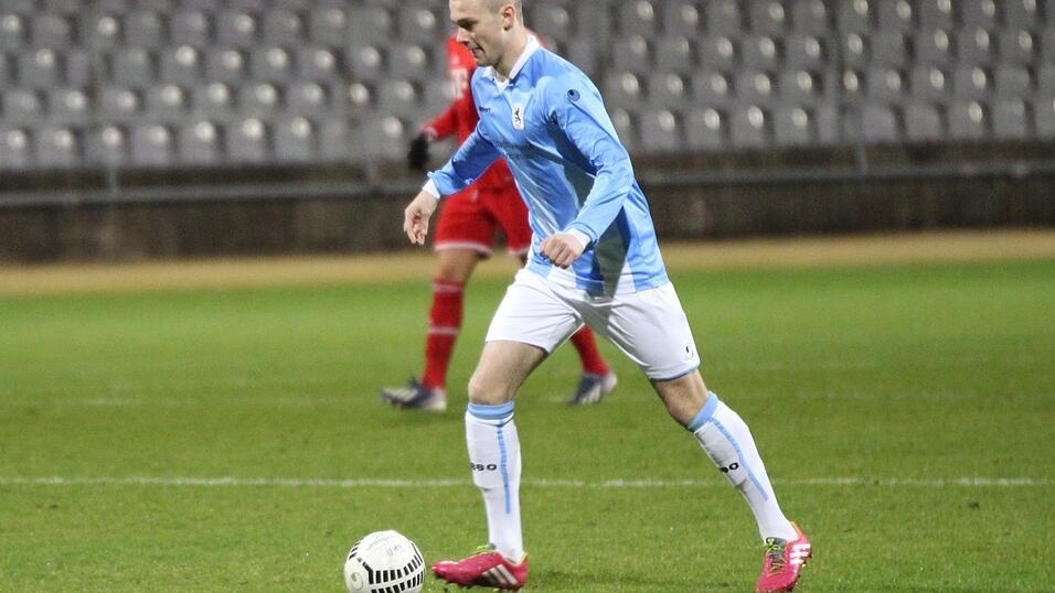 Seit knapp vier Jahren ist Korbinian Burger bei den 'L&ouml;wen'. N&auml;chste Saison spielt er in der U21 des Zweitligisten. (Foto: Fabian Ro&szlig;mann)