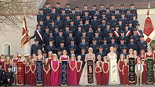 Die Freiwillige Feuerwehr Haberskirchen feierte das 130-jährige Jubiläum mit Weihe der restaurierten Fahne aus dem Jahr 1898. Die Freiwillige Feuerwehr Haberskirchen feierte das 130-jährige Jubiläum mit Weihe der restaurierten Fahne aus dem Jahr 1898.
