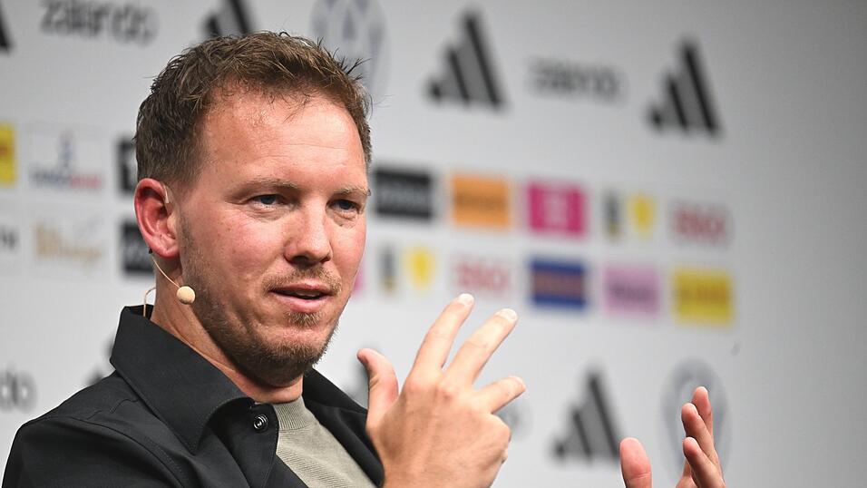 Bundestrainer Julian Nagelsmann bei einer Pressekonferenz zur Bekanntgabe des deutschen Kaders für die Fußball-Weltmeisterschaft 2026. Bundestrainer Julian Nagelsmann bei einer Pressekonferenz zur Bekanntgabe des deutschen Kaders für die Fußball-Weltmeisterschaft 2026.