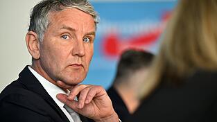 AfD-Landeschef Björn Höcke wendet sich in einem Social-Media-Video direkt an Sahra Wagenknecht. (Archivbild) AfD-Landeschef Björn Höcke wendet sich in einem Social-Media-Video direkt an Sahra Wagenknecht. (Archivbild)