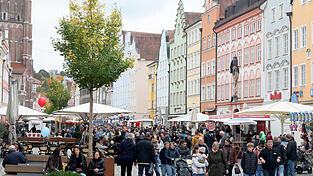 Rund 30.000 Besucher kamen zum verkaufsoffenen Sonntag in die Landshuter Innenstadt - die meisten davon aus der Umgebung.