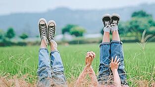 Wenn Körper und Psyche im Einklang sind, fühlst du dich wohl. Wenn Körper und Psyche im Einklang sind, fühlst du dich wohl.