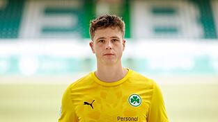 Keeper Sebastian Jung wechselt in die Slowakei. (Archivbild)