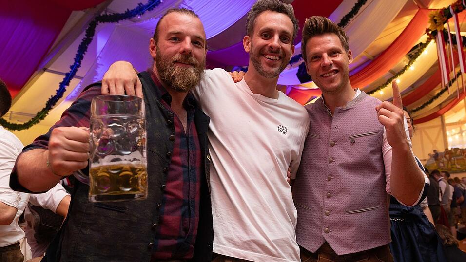 Die Partybilder vom Samstag, 8. August, aus dem Festzelt Greindl. Die Partybilder vom Samstag, 8. August, aus dem Festzelt Greindl.