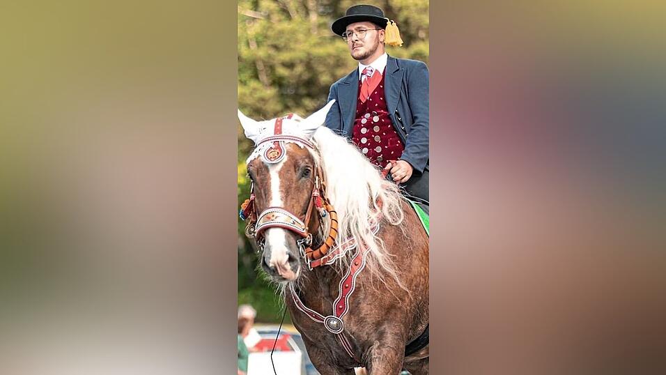 Mathias Miethaner nahm bisher 15-mal an der Reiterprozession nach Steinbühl teil. Mathias Miethaner nahm bisher 15-mal an der Reiterprozession nach Steinbühl teil.