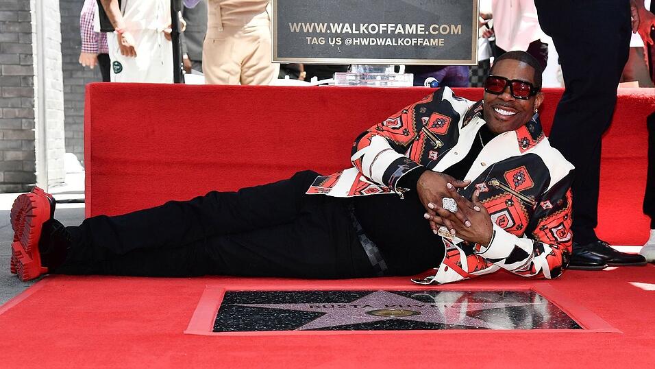 Rapper Busta Rhymes kann sich über eine weitere Auszeichnung freuen. Rapper Busta Rhymes kann sich über eine weitere Auszeichnung freuen.