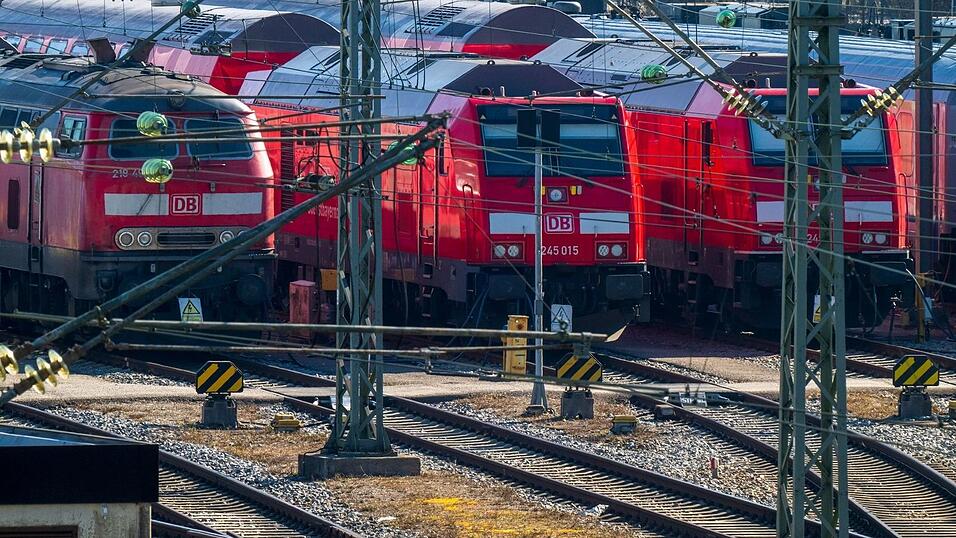 Z&uuml;ge der Regionalbahn. (Symbolbild)