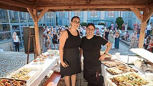 Kostproben der Osteria Siciliana versetzten die Konzertgäste im Atrium in Urlaubsstimmung.