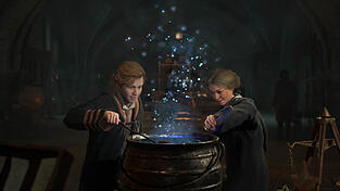 In „Hogwarts Legacy“ wird der Spieler zum Zauberschüler und erlebt spannende Abenteuer.