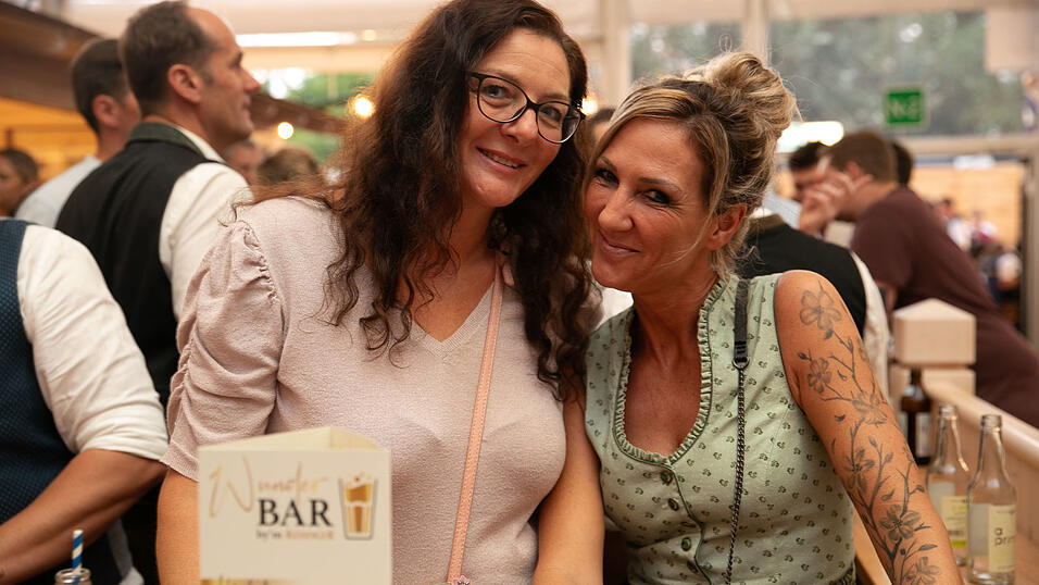 Die Partybilder vom Samstag, 16. August, aus dem Festzelt Reisinger. Die Partybilder vom Samstag, 16. August, aus dem Festzelt Reisinger.