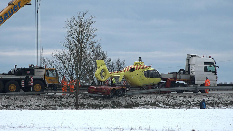 Auf der A3 ist es am Montagmorgen zwischen Kirchroth und Tiefenthal zu einem Unfall gekommen.