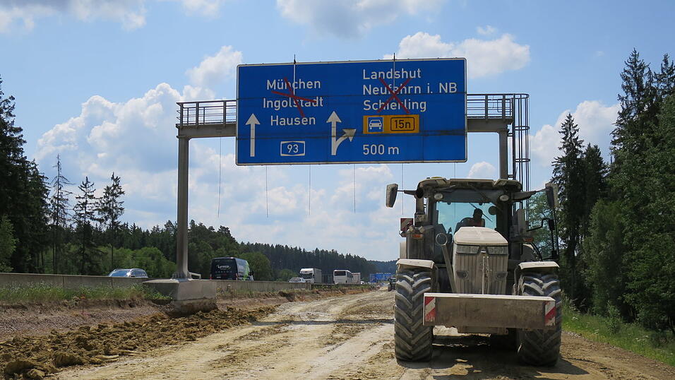 Die A93 wird zwischen Regensburg Süd und Saalhaupt wird neu gebaut.