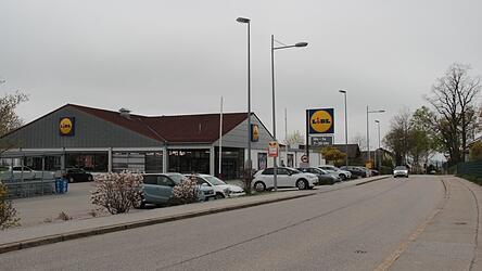 Der Lidl-Markt in der Hochstra&szlig;e. Schon 2022 war ein Neubau der Filiale rege diskutiert worden.