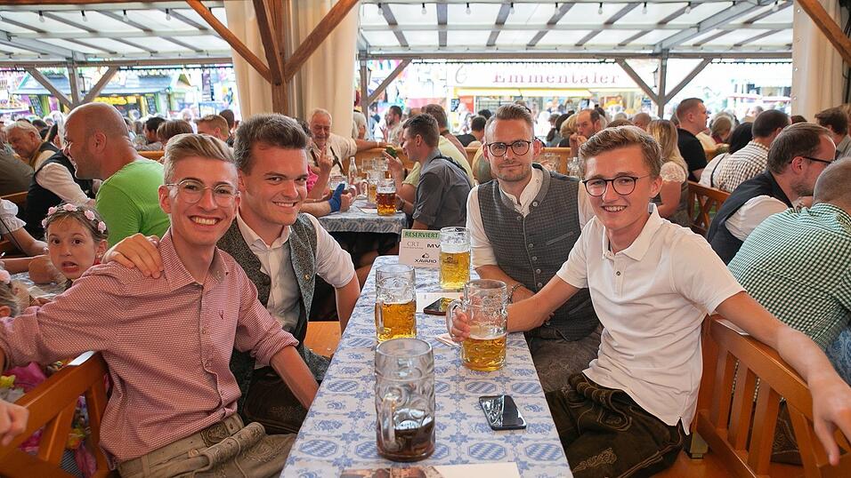 Die Partybilder von Mittwoch, 17. August 2022, aus dem Festzelt Nothaft.