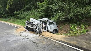 Für die Autofahrerin kam jede Hilfe zu spät.