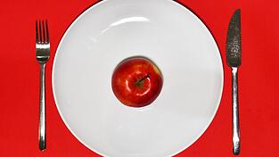 Der Wunsch nach Kontrolle &uuml;ber K&ouml;rper und Gesundheit kann laut Experten beim Fasten eine Rolle spielen. (Archivbild)