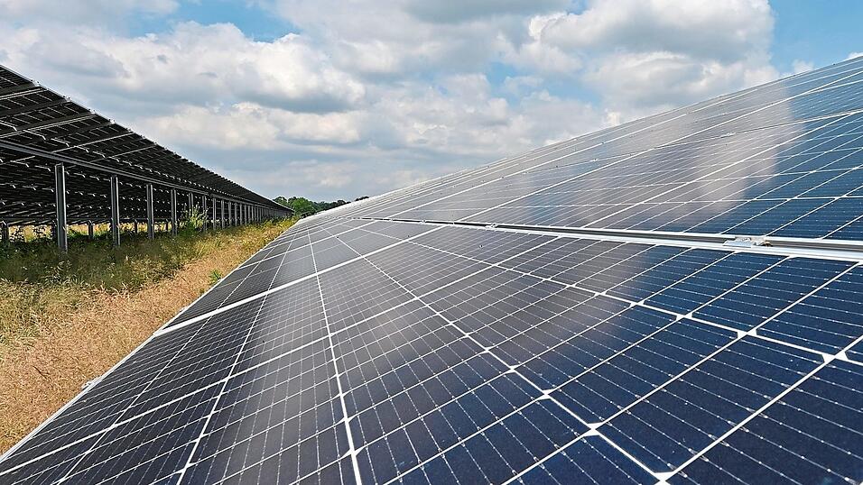 Welche Kriterien sollten für Freiflächenphotovoltaikanlagen gelten ? Der Gemeinderat Rettenbach hat Voraussetzungen festgelegt, die erfüllt sein müssen.