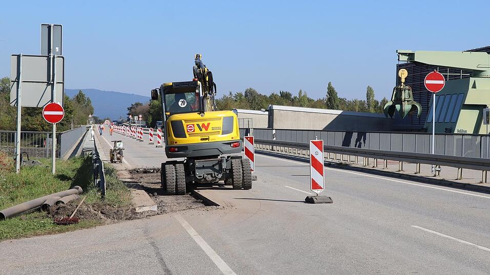 Die Westtangente ist stadtauswärts gesperrt. Alternative Verkehrsführungen sind laut Stadt logistisch nicht umsetzbar oder verkehrstechnisch nicht sicher genug. Die Westtangente ist stadtauswärts gesperrt. Alternative Verkehrsführungen sind laut Stadt logistisch nicht umsetzbar oder verkehrstechnisch nicht sicher genug.