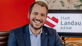 Entspannt und mit sich im Reinen hat Matthias Kohlmayer seine erste Amtsperiode im Landauer B&uuml;rgermeistersessel absolviert. Am 8. M&auml;rz soll nun die Fortsetzung folgen.