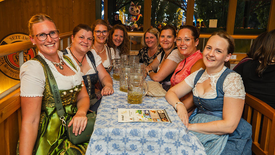 Die Partybilder vom Donnerstag, 15. August, aus dem Festzelt Nothaft. Die Partybilder vom Donnerstag, 15. August, aus dem Festzelt Nothaft.