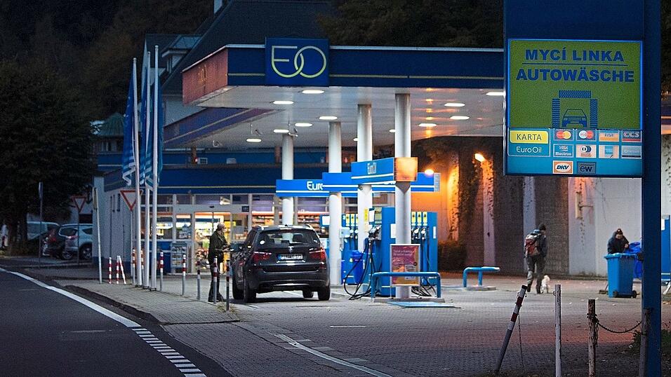 Der Ausflug &uuml;ber die Grenze zu den tschechischen Tankstellen kann sich durchaus lohnen.