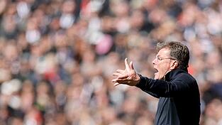 Gibt in Wolfsburg die Richtung vor: Trainer Dieter Hecking. Gibt in Wolfsburg die Richtung vor: Trainer Dieter Hecking.