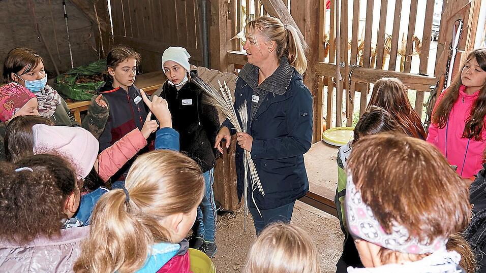 Martina Weber bei der '&Auml;hrenkunde'.