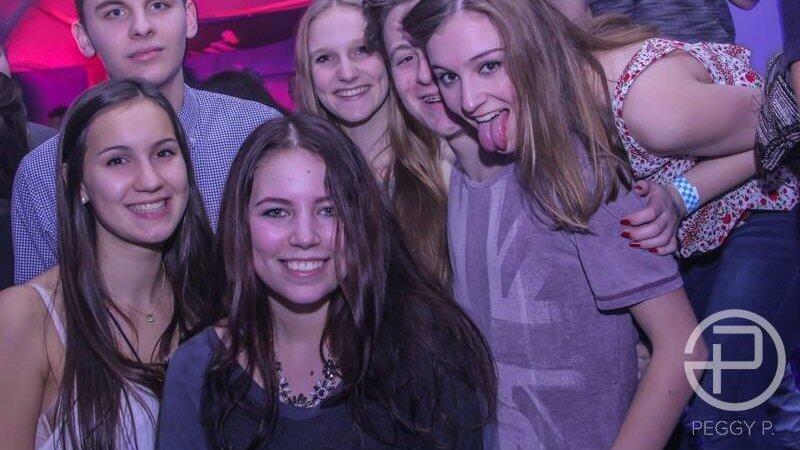 Gleich bei der Eröffnung platzte die neue Diskothek Peggy P. aus allen Nähten. Gleich bei der Eröffnung platzte die neue Diskothek Peggy P. aus allen Nähten.