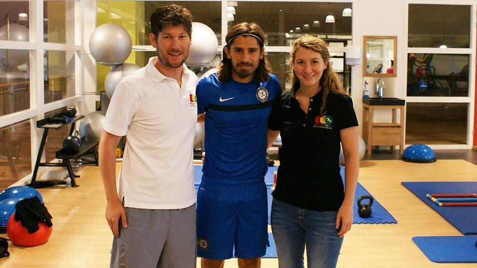 Annika Eichhorn testete mit ihrer mobilen Leistungsdiagnostik 'Ready to go' den türkischen Erstligisten Osmanlispor in Trainingslager in den Niederlanden. Annika Eichhorn testete mit ihrer mobilen Leistungsdiagnostik 'Ready to go' den türkischen Erstligisten Osmanlispor in Trainingslager in den Niederlanden.