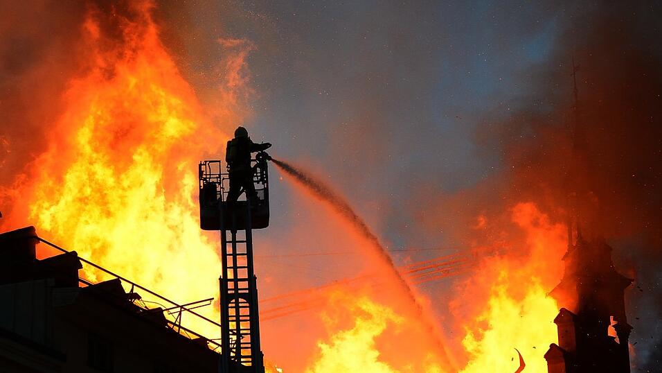 Heute vor acht Jahren, am 25. November, brannte das Straubinger Rathaus ab.