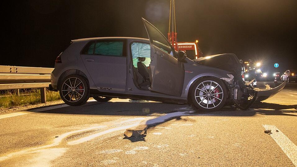 Am sp&auml;ten Sonntagabend ist es zu einem schweren Unfall auf der A3 bei Deggendorf gekommen.