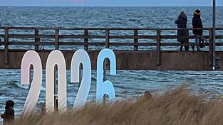 In vielen L&auml;ndern der Welt bereiten sich die Menschen auf den Jahreswechsel vor.