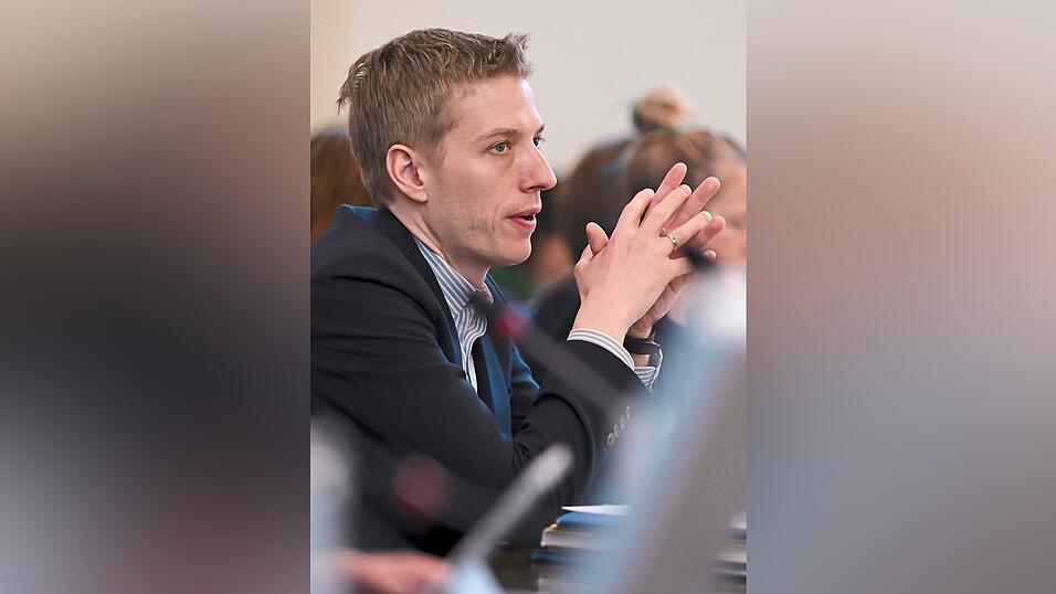 Dominik Krause muss vor seinem Amtsantritt als Oberb&uuml;rgermeister erst noch eine stabile Koalition schmieden.