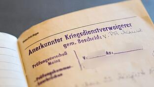 Falls die Wehrpflicht reaktiviert werden sollte, gäbe es auch wieder die Option Zivildienst. (Archivbild) Falls die Wehrpflicht reaktiviert werden sollte, gäbe es auch wieder die Option Zivildienst. (Archivbild)