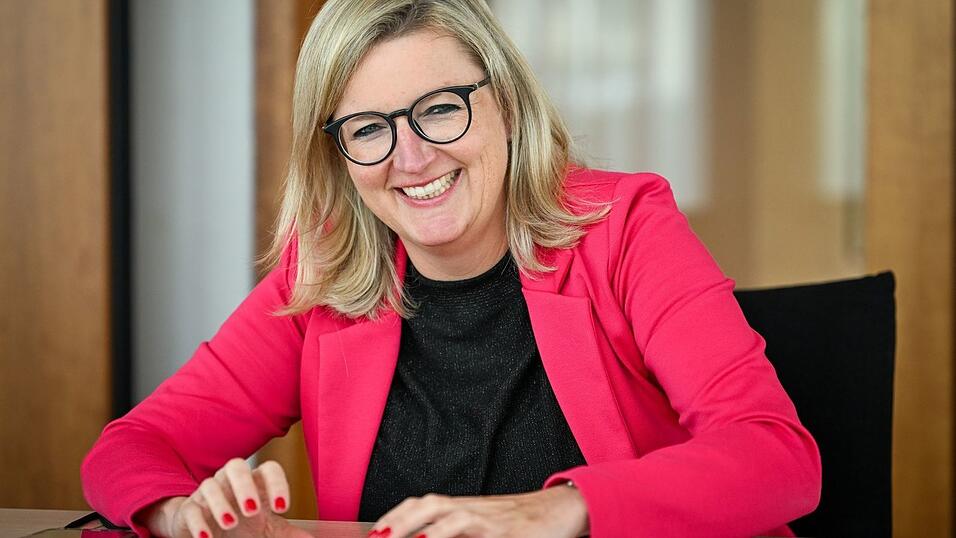Die Bayerin Martina Klement (CSU) fühlt sich in Berlin und Brandenburg wohl, vermisst aus ihrer Heimat aber die Laugenbrezel. Die Bayerin Martina Klement (CSU) fühlt sich in Berlin und Brandenburg wohl, vermisst aus ihrer Heimat aber die Laugenbrezel.