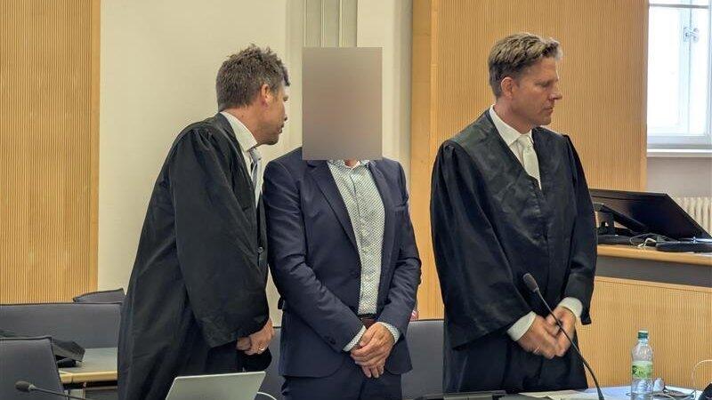 Der Beschuldigte (Mitte) berichtete in deutlichen Worten, wie er die letzten eineinhalb Jahre in U-Haft erlebte.