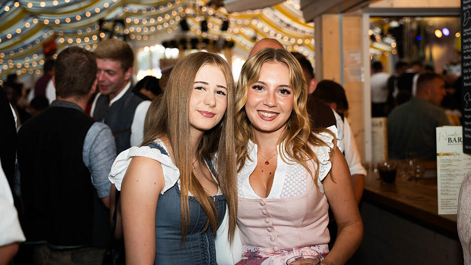 Die Partybilder vom Samstag, 15. August, aus dem Festzelt Reisinger. Die Partybilder vom Samstag, 15. August, aus dem Festzelt Reisinger.