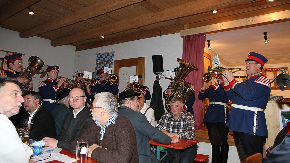 Zum 41. Mal trafen sich am Samstag Patrioten und Königstreue zum Winterpatriotentreffen. (Foto: Katharina Baumeister)