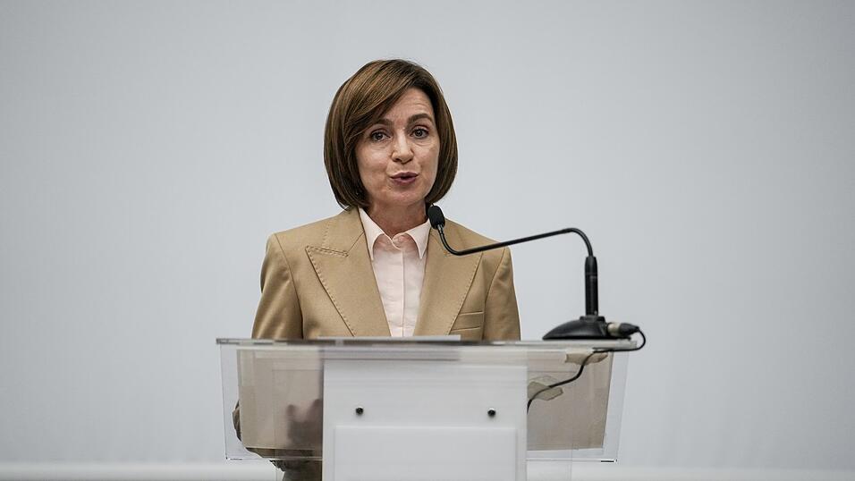 'Wir haben in einem unfairen Kampf fair gekämpft - und wir haben gewonnen', sagt Maia Sandu, Präsidentin von Moldau. 'Wir haben in einem unfairen Kampf fair gekämpft - und wir haben gewonnen', sagt Maia Sandu, Präsidentin von Moldau.