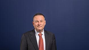 Stefan Dräger führt den international tätigen Konzern Drägerwerk seit 1992. Stefan Dräger führt den international tätigen Konzern Drägerwerk seit 1992.