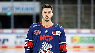 Samuel Dove-McFalls stürmt auch kommende Saison für die Ice Tigers.