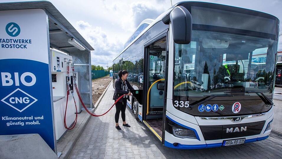 Der Bund will den Ankauf von E-Bussen f&uuml;r den Nahverkehr mit deutlich weniger Mitteln f&ouml;rdern. (Archivbild)