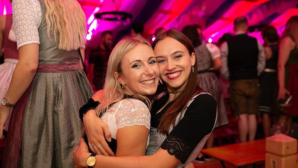 Die Partybilder vom Freitag, 12. August 2022, aus dem Festzelt Reisinger.