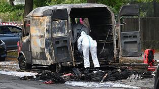 Mehrere Autos wurden angezündet (Archivbild).